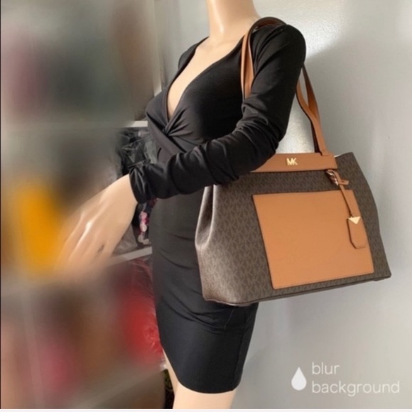 📌CLOSING SALE📌MICHAEL KORS SHOULDER TOTE Set - Picture 6 of 7